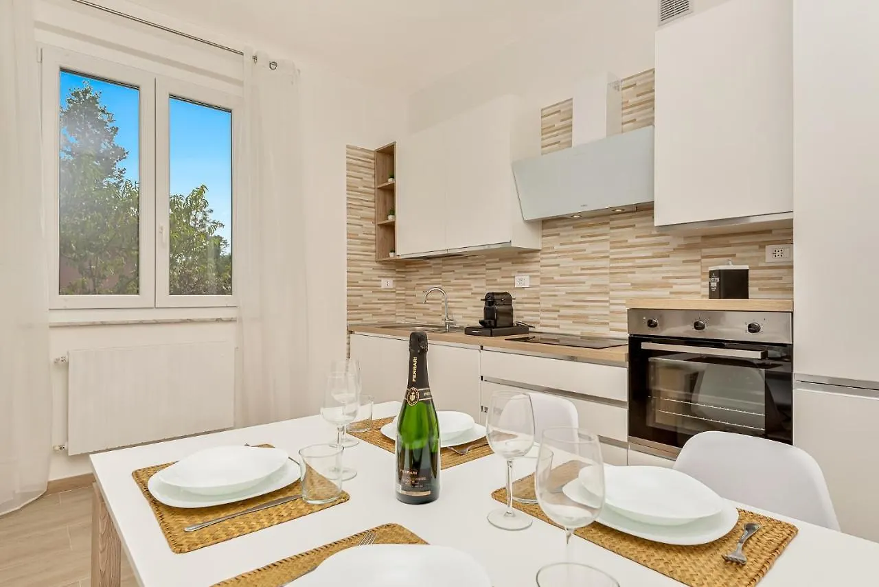 La Spezia - New Home With Netflix & Free Parking 0*, La Spezia Italy