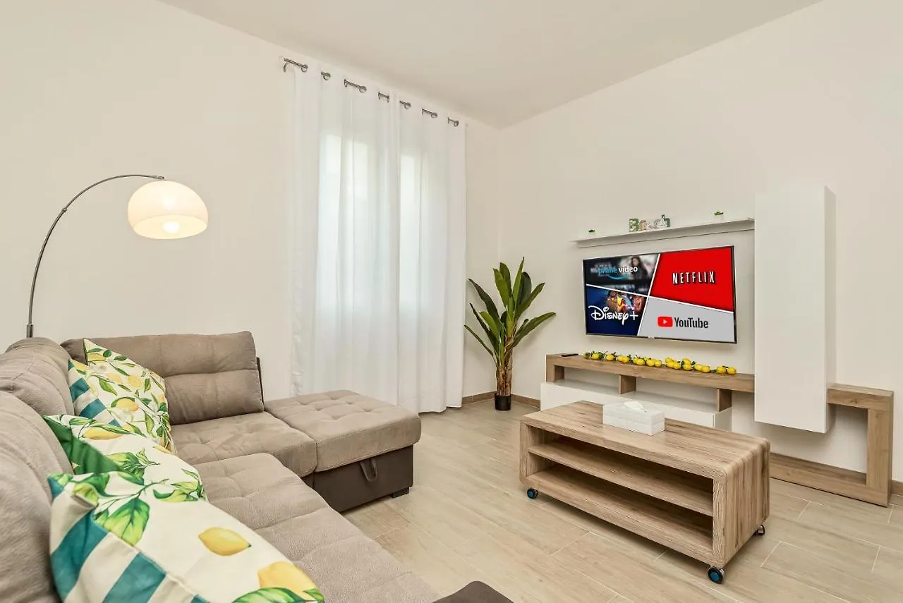 La Spezia - New Home With Netflix & Free Parking Apartment
